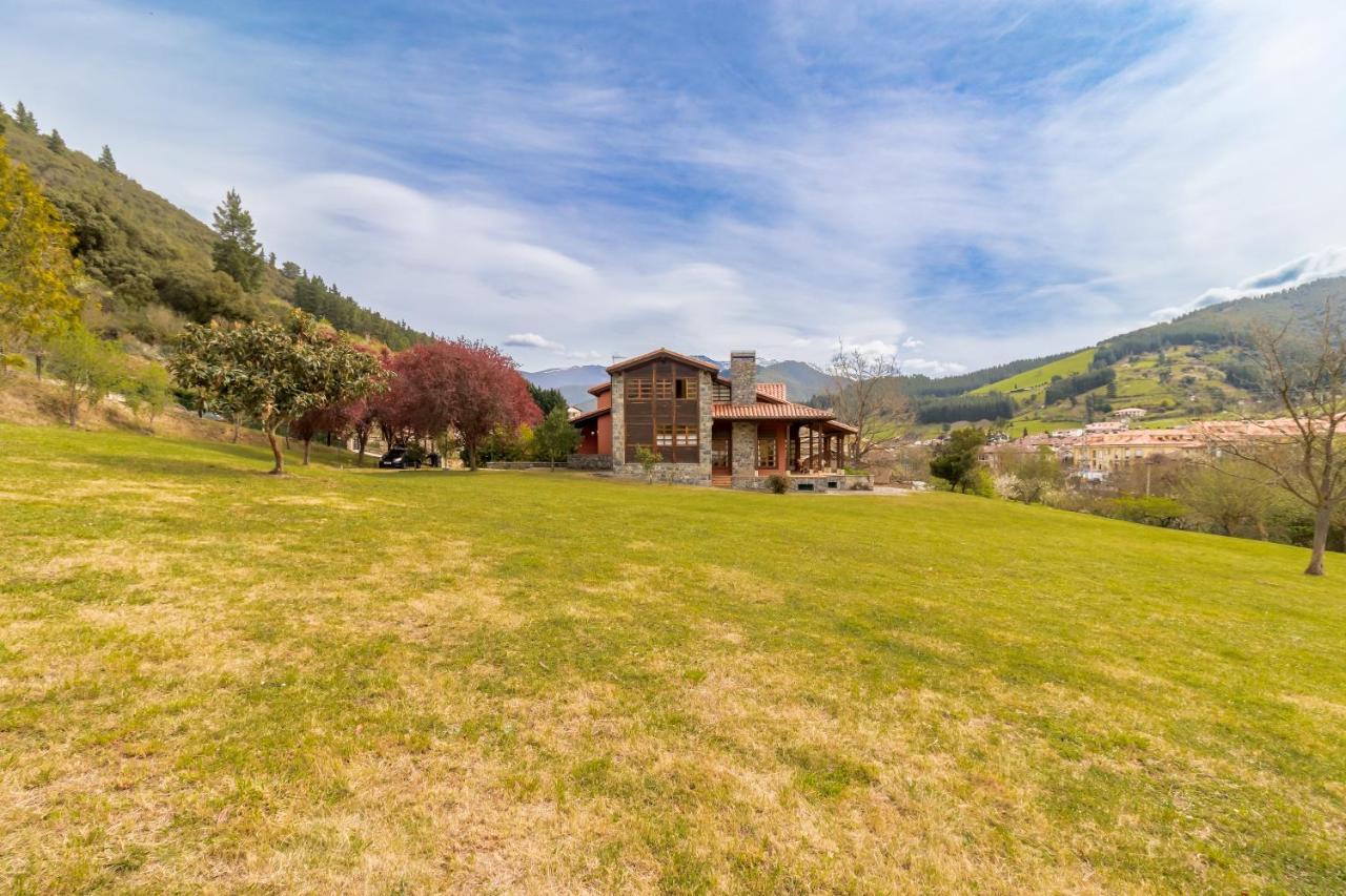 Exclusivo Chalet En Потес Экстерьер фото